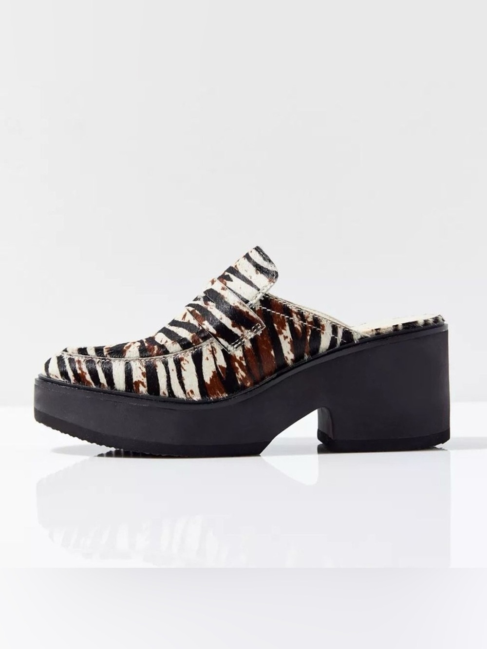 Matisse Kelly Clog Loafer Mule zebra print animal print size 10